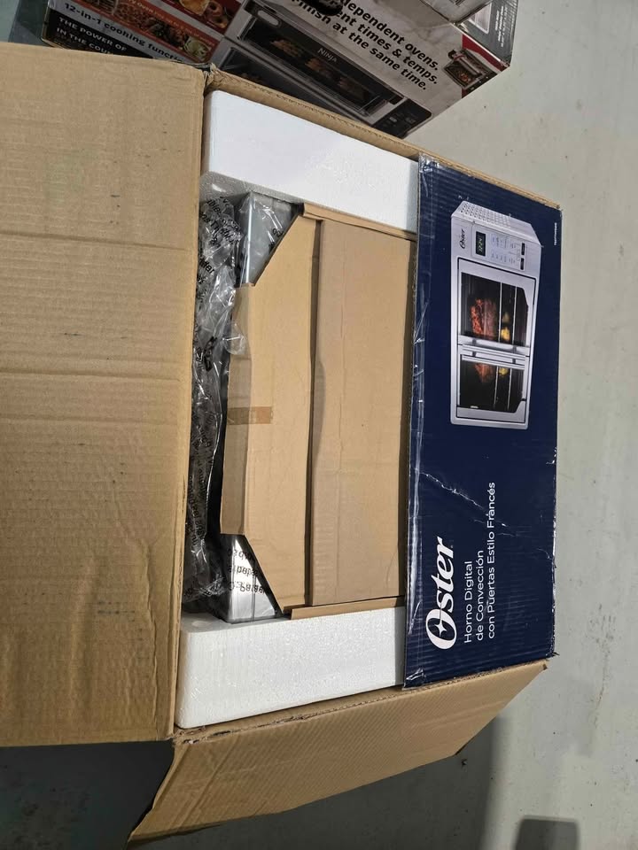 Oster French Door Cooker Air Fryer Convection